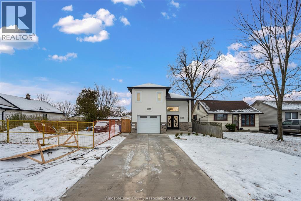 665 Alexandrine Street, Windsor, Ontario  N8X 3C1 - Photo 3 - 26019213