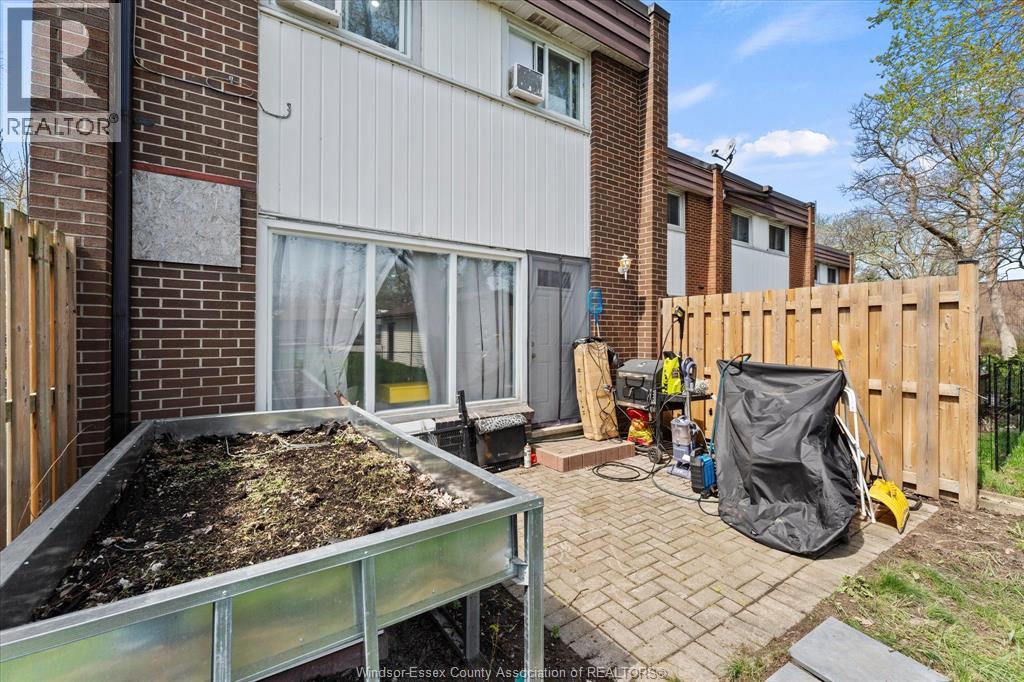 1858 Eastgate Estates Unit# 119, Windsor, Ontario  N8T 2T2 - Photo 23 - 26019214