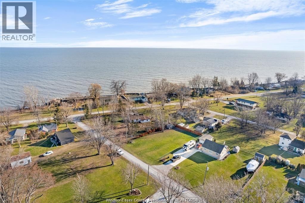 18 Marentette Avenue, Leamington, Ontario  N0P 2P0 - Photo 1 - 26019228