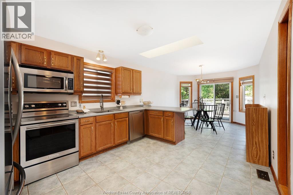 3438 Treeline Court, Windsor, Ontario  N8R 2K3 - Photo 18 - 26019226