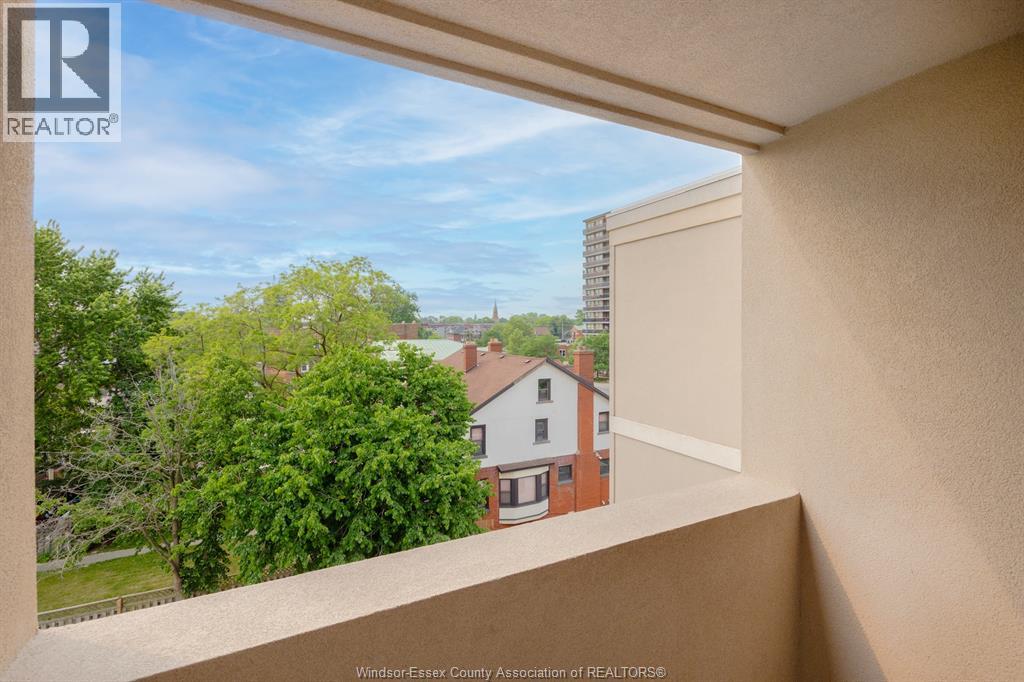 1500 Ouellette Unit# 405, Windsor, Ontario  N8X 1K7 - Photo 37 - 26019208
