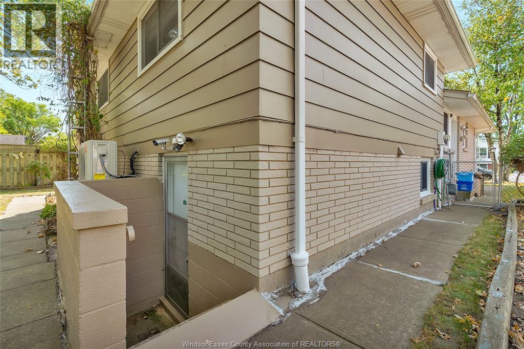 2664 Rivard Avenue, Windsor, Ontario  N8T 2H5 - Photo 29 - 26019243