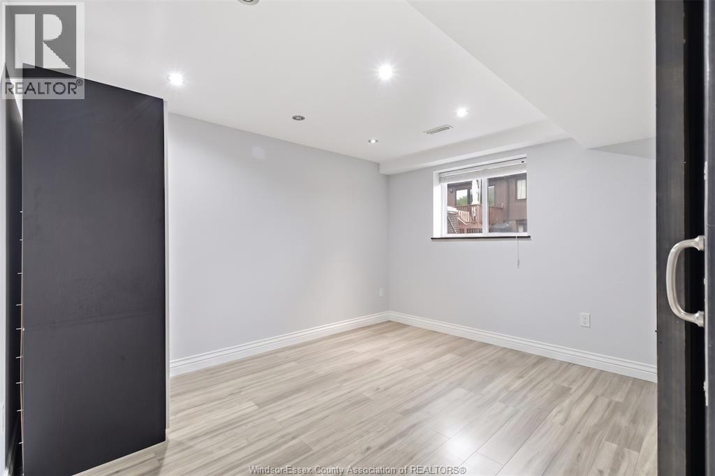 11911 Maitland Avenue, Windsor, Ontario  N8P 0B9 - Photo 33 - 26019217