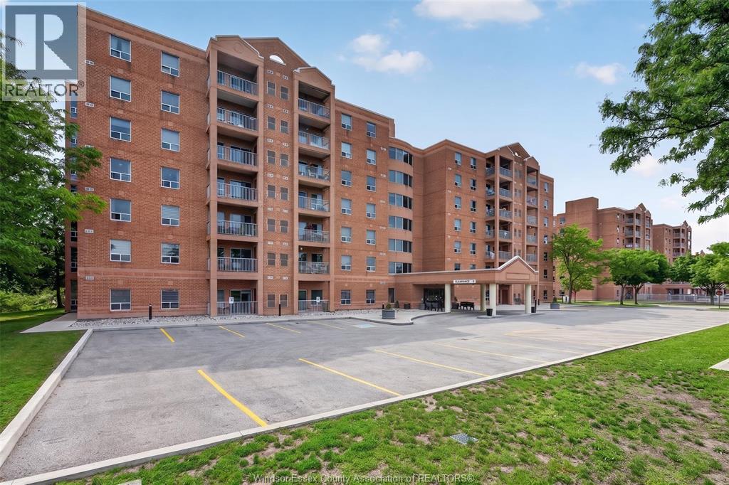 3915 Southwinds DRIVE Unit# 203, Windsor, Ontario