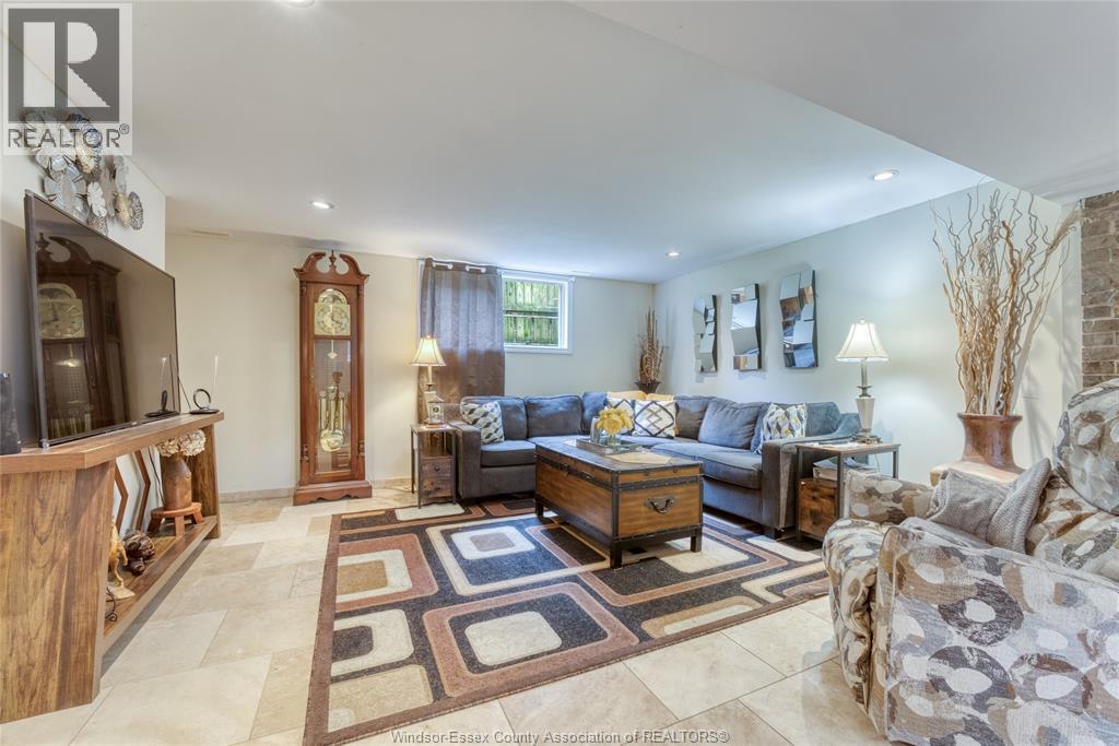 9435 Ridge Road, Windsor, Ontario  N8R 1G5 - Photo 32 - 26019314