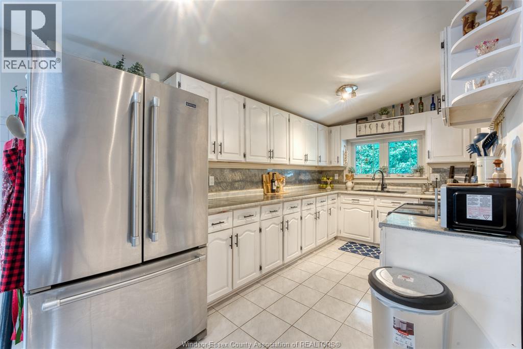 9435 Ridge Road, Windsor, Ontario  N8R 1G5 - Photo 7 - 26019314