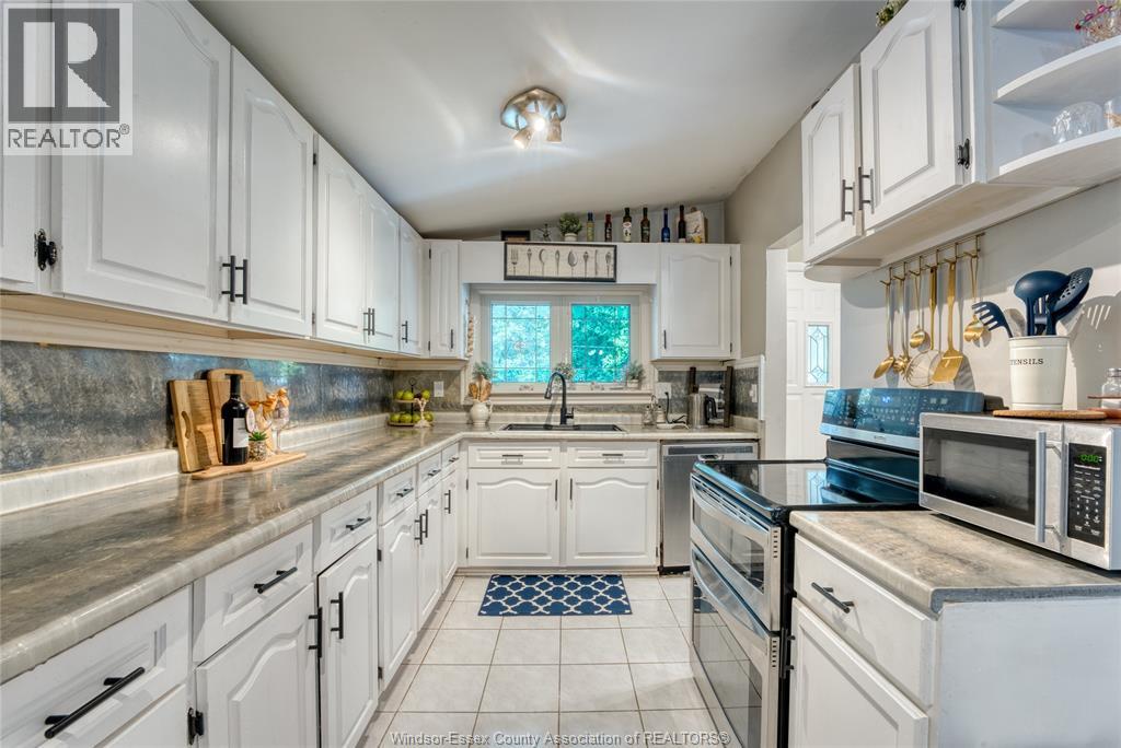 9435 Ridge Road, Windsor, Ontario  N8R 1G5 - Photo 9 - 26019314