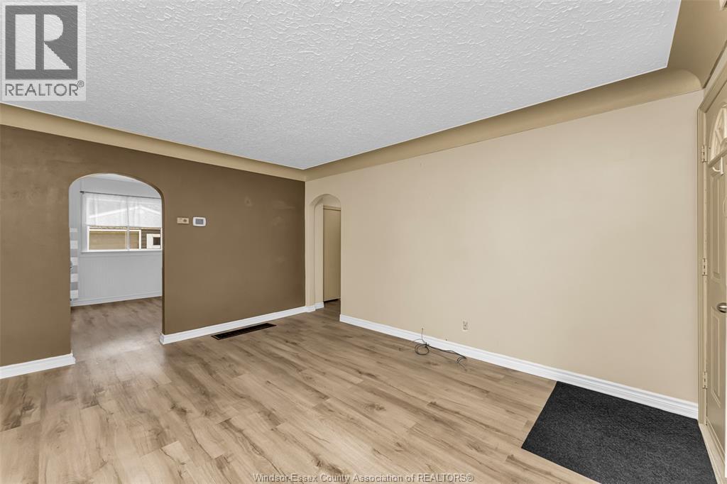 699 Capitol, Windsor, Ontario  N8X 3E9 - Photo 14 - 26019310