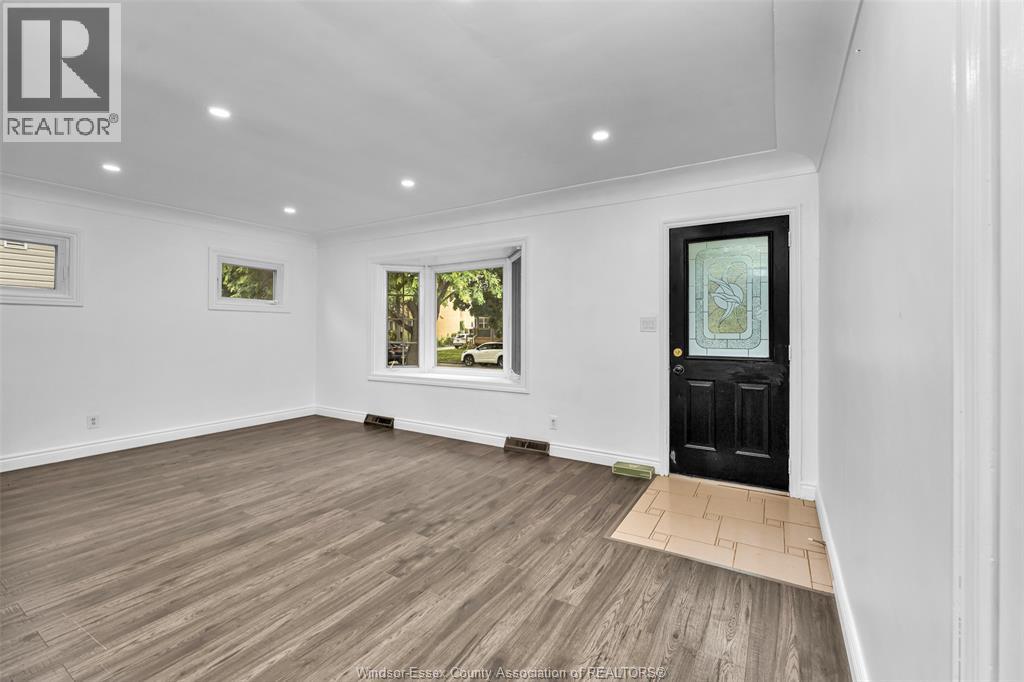 2032 Ford Boulevard, Windsor, Ontario  N8T 2E7 - Photo 13 - 26019318