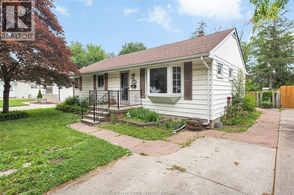 2032 Ford Boulevard, Windsor, Ontario  N8T 2E7 - Photo 4 - 26019318