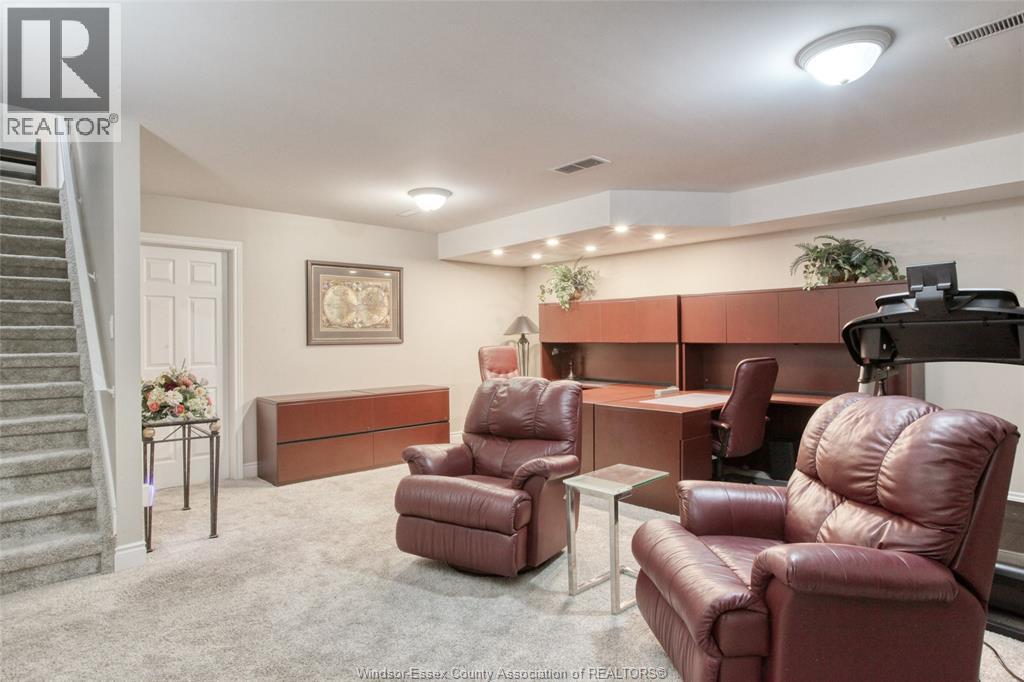 395 Tuscany, Tecumseh, Ontario  N8N 4W6 - Photo 33 - 26019306