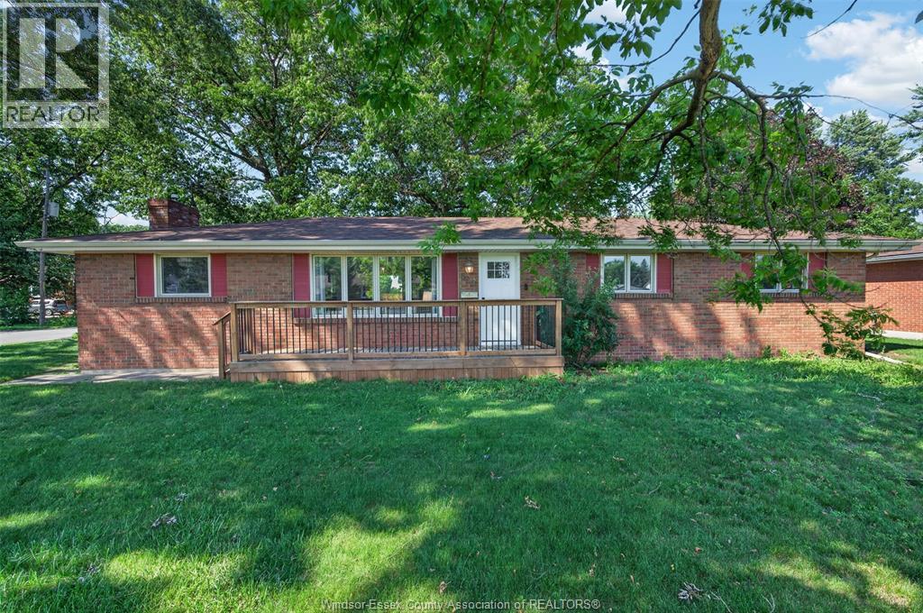 520 FRONT ROAD, LaSalle, Ontario