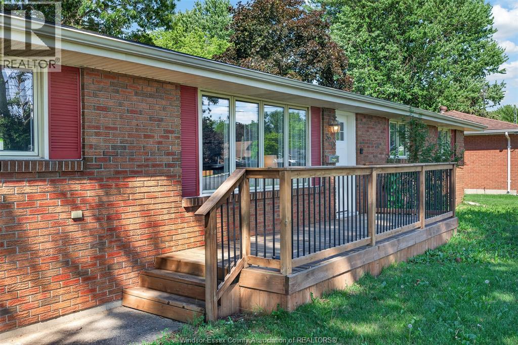 520 Front Road, Lasalle, Ontario  N9J 1A6 - Photo 4 - 26019327
