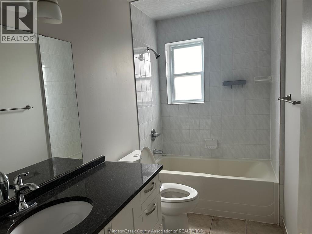 809 Erie Street East Unit# 3, Windsor, Ontario  N9A 3Y5 - Photo 4 - 26019330