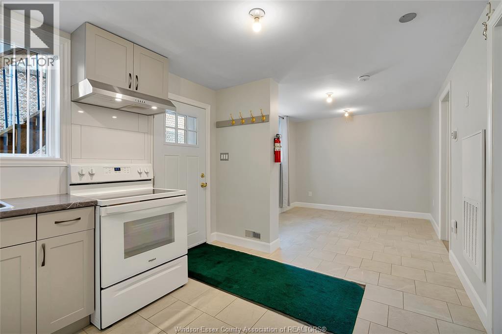 881 Parent Avenue Unit# Basement, Windsor, Ontario  N9A 2C9 - Photo 4 - 26019345