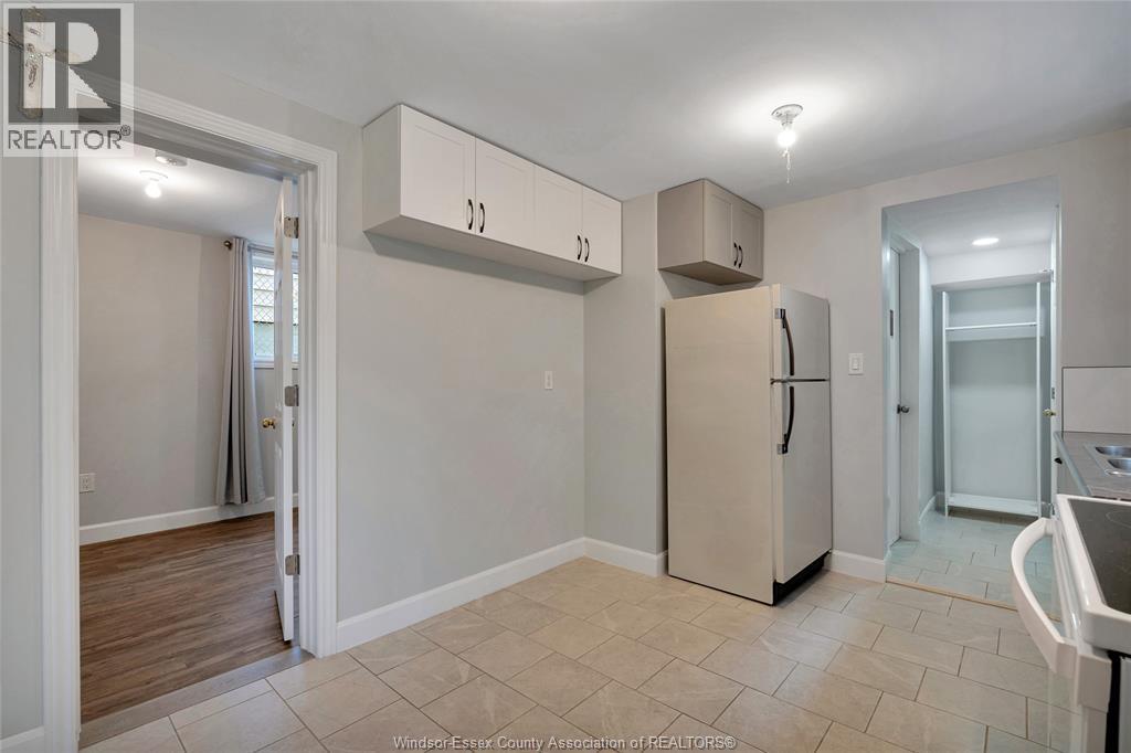 881 Parent Avenue Unit# Basement, Windsor, Ontario  N9A 2C9 - Photo 6 - 26019345