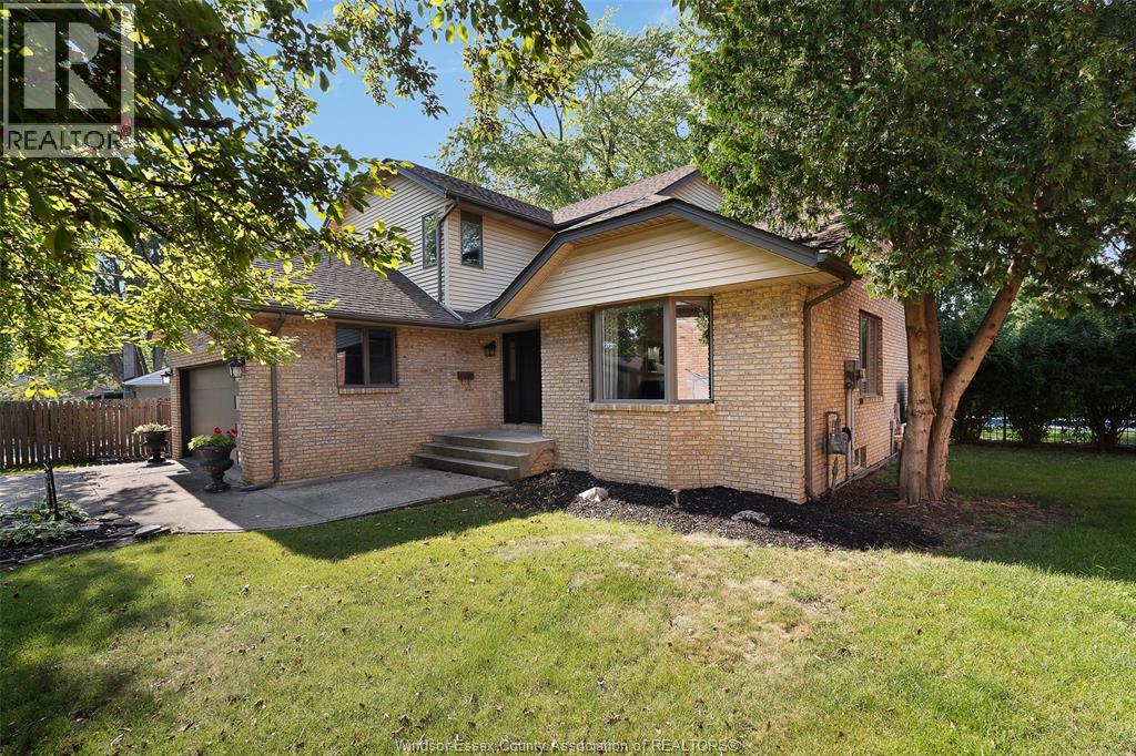 12510 Keith Crescent, Tecumseh, Ontario  N8N 4A8 - Photo 4 - 26019339