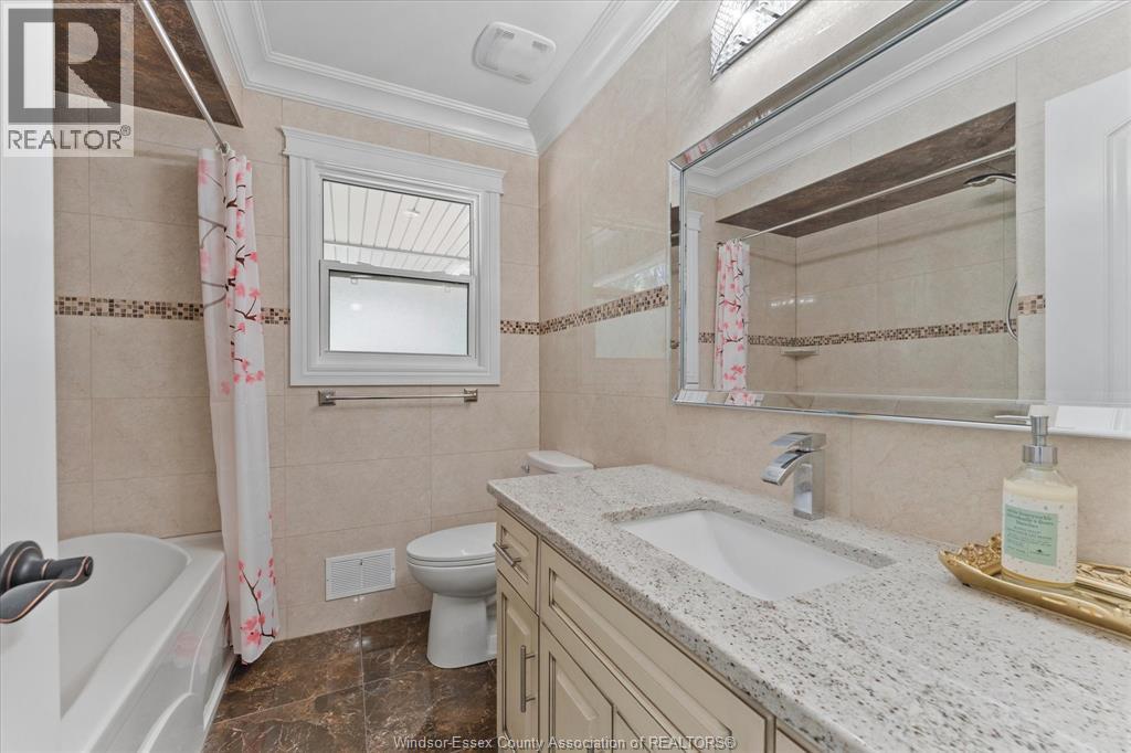 1055 Roseland Drive South, Windsor, Ontario  N9G 1T9 - Photo 25 - 26019344