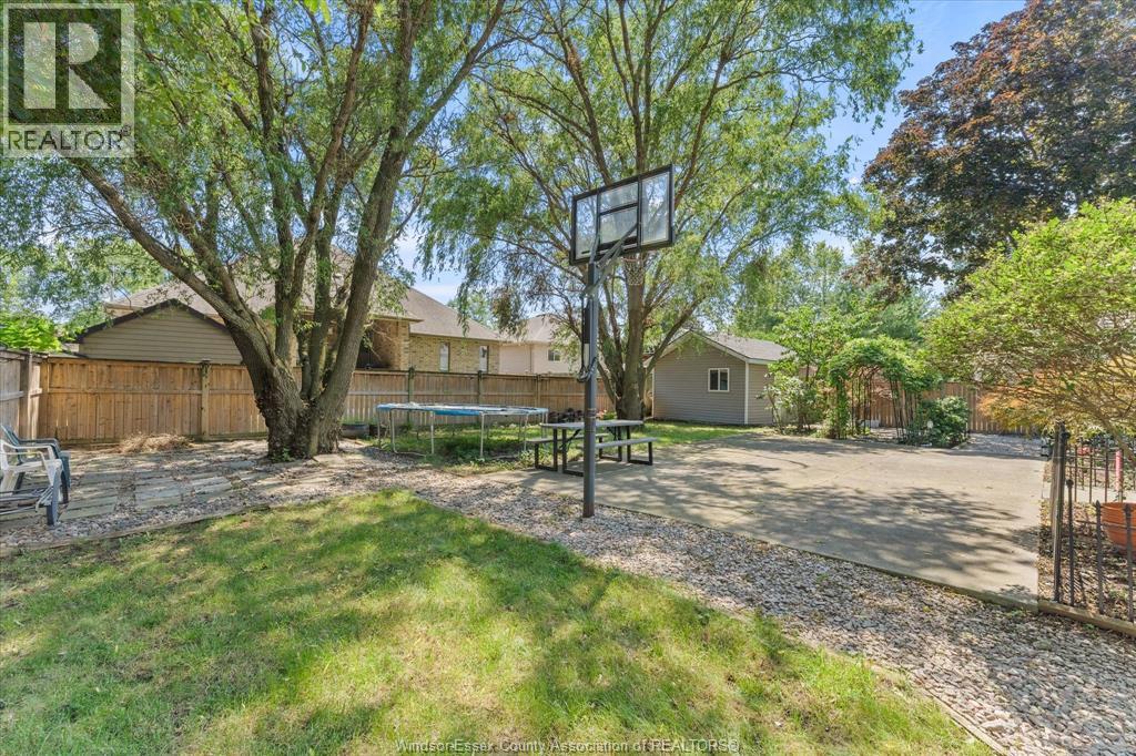 1055 Roseland Drive South, Windsor, Ontario  N9G 1T9 - Photo 39 - 26019344