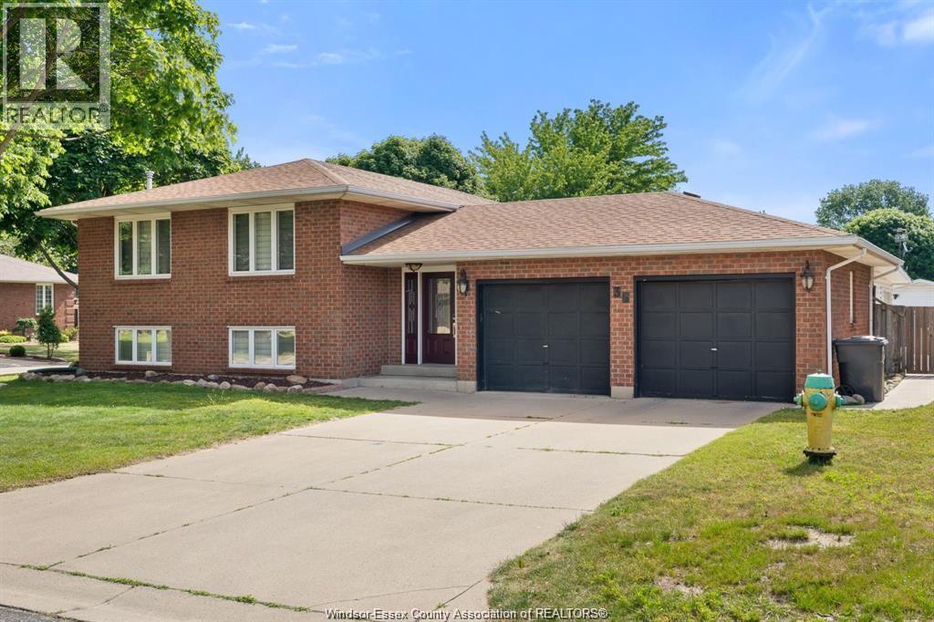 36 Cherrywood, Leamington, Ontario  N8H 4Z9 - Photo 1 - 26019341