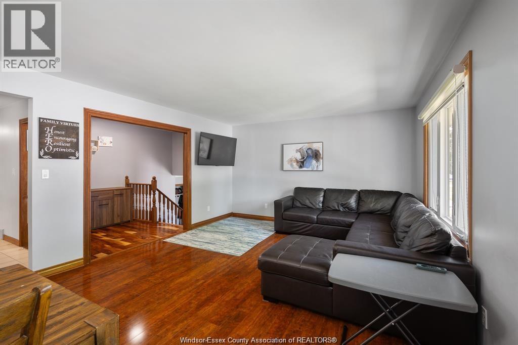 36 Cherrywood, Leamington, Ontario  N8H 4Z9 - Photo 3 - 26019341