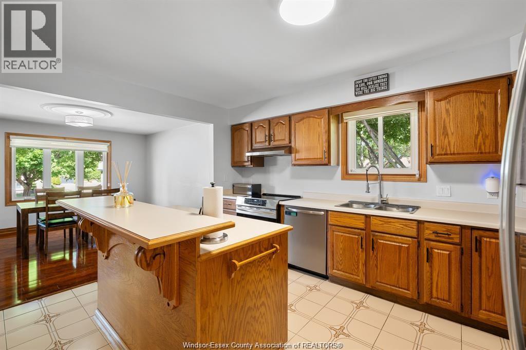 36 Cherrywood, Leamington, Ontario  N8H 4Z9 - Photo 8 - 26019341