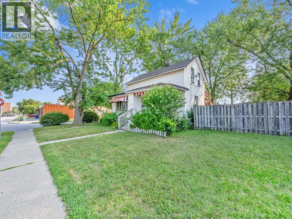 1108 Felix Avenue, Windsor, Ontario  N9C 3L7 - Photo 3 - 26019322
