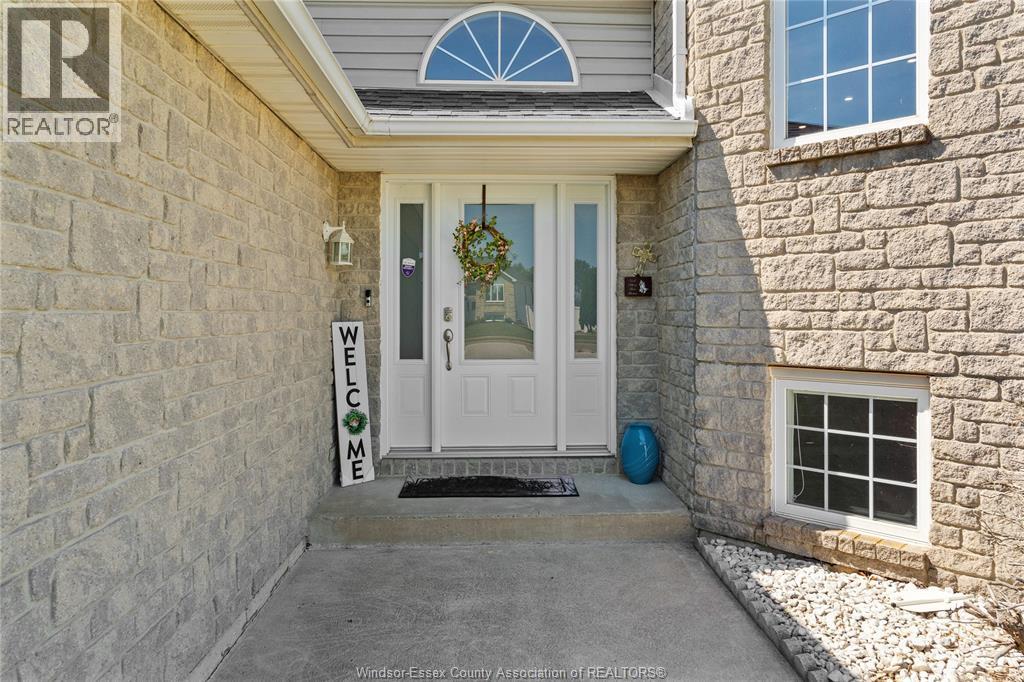 217 Grandview Boulevard, Lakeshore, Ontario  N0R 1A0 - Photo 5 - 26019305
