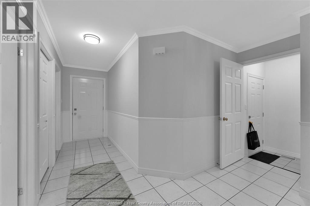 11146 Firgrove, Windsor, Ontario  N8P 1M4 - Photo 8 - 26019353