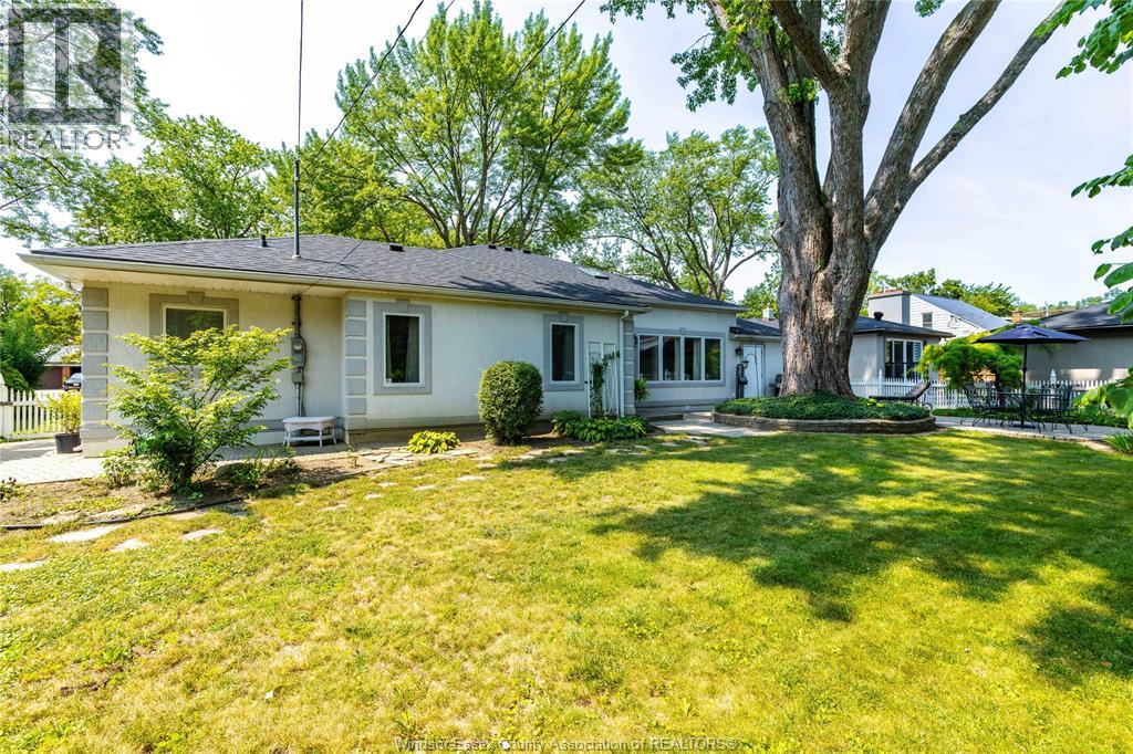 2850 Academy, Windsor, Ontario  N9E 2H1 - Photo 44 - 26019352