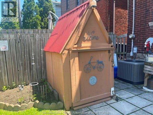 382 Pine, Windsor, Ontario  N9A 6E2 - Photo 20 - 26019346