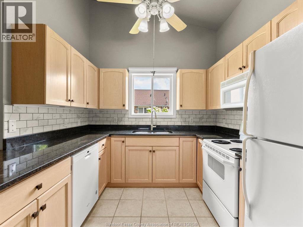 11570 Cormorant Street, Windsor, Ontario  N8P 1L8 - Photo 9 - 26019324