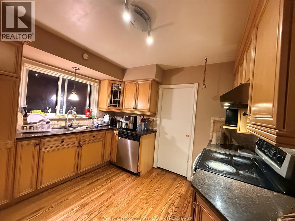 3087 Avondale Avenue, Windsor, Ontario  N9E 1X4 - Photo 3 - 26019385