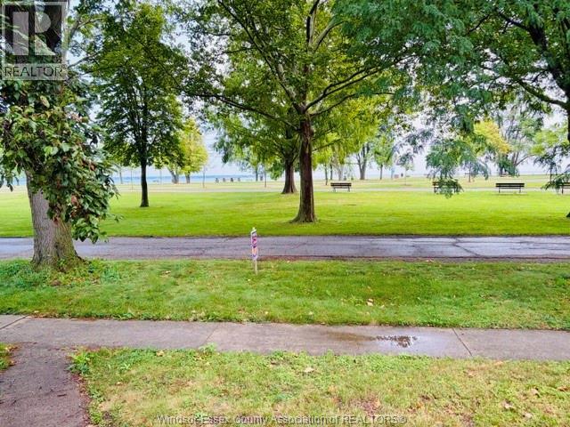 10475 Clairview Avenue, Windsor, Ontario  N8P 1B2 - Photo 8 - 26019375