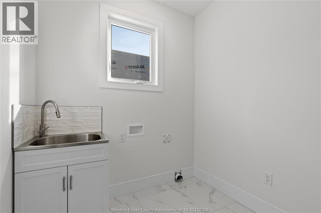 5213 Rafael, Tecumseh, Ontario  N0R 1K0 - Photo 19 - 26019366