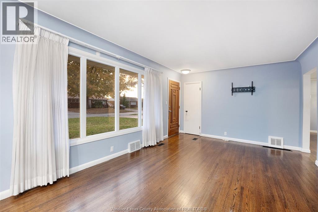 3300 Mark Unit# Main, Windsor, Ontario  N9E 2X1 - Photo 7 - 26019417