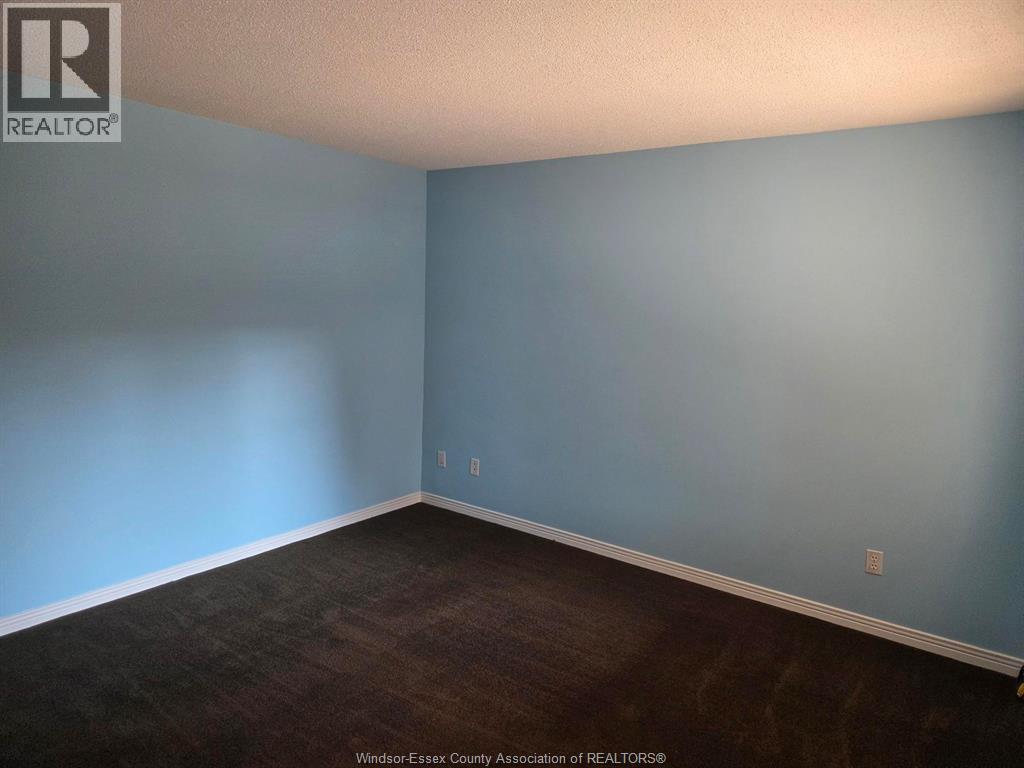 9690 Menard Street, Windsor, Ontario  N8P 1G5 - Photo 11 - 26019411
