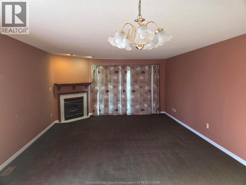 9690 Menard Street, Windsor, Ontario  N8P 1G5 - Photo 18 - 26019411