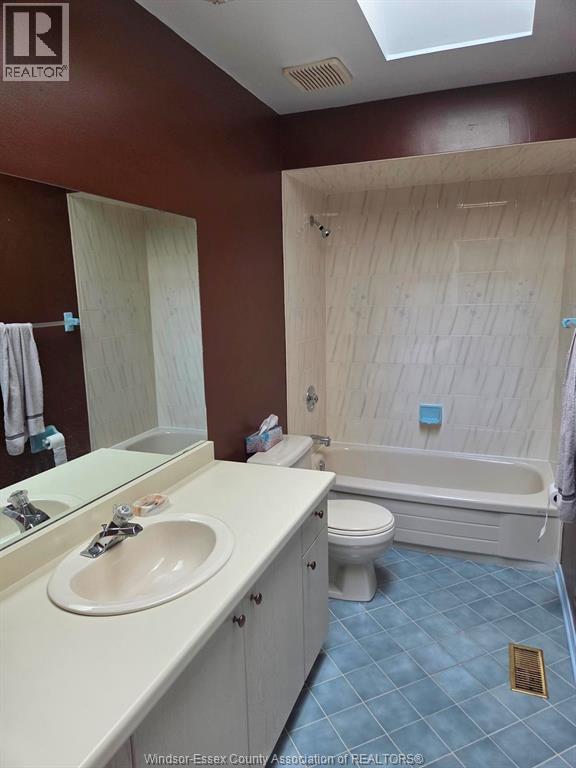 9690 Menard Street, Windsor, Ontario  N8P 1G5 - Photo 25 - 26019411