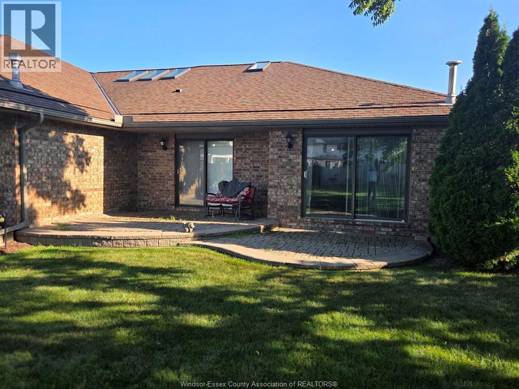 9690 Menard Street, Windsor, Ontario  N8P 1G5 - Photo 9 - 26019411