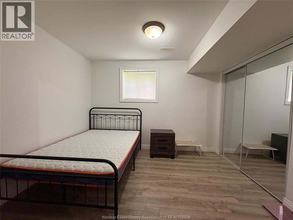 2141 Longfellow Unit# Lower, Windsor, Ontario  N9B 3J5 - Photo 16 - 26019361