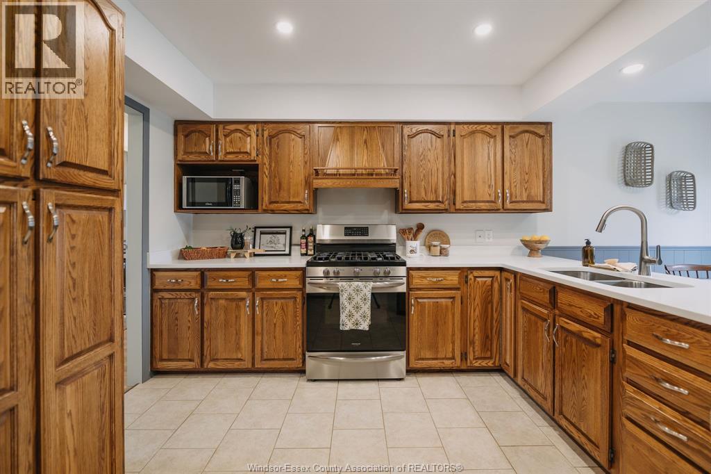286 Cherrywood Drive, Kingsville, Ontario  N9Y 3R4 - Photo 3 - 26019441