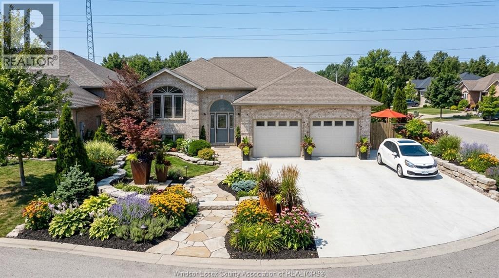 24 Homestead Drive, Tilbury, Ontario  N0P 2L0 - Photo 1 - 26019401