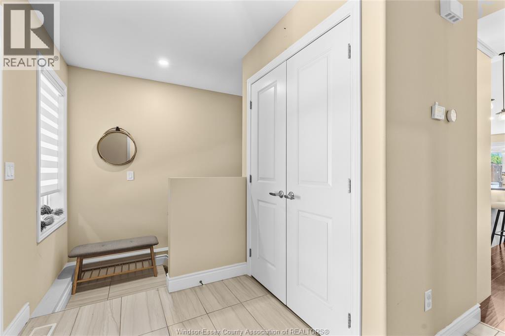 3556 Hallee Crescent, Windsor, Ontario  N8W 0B3 - Photo 8 - 26019451