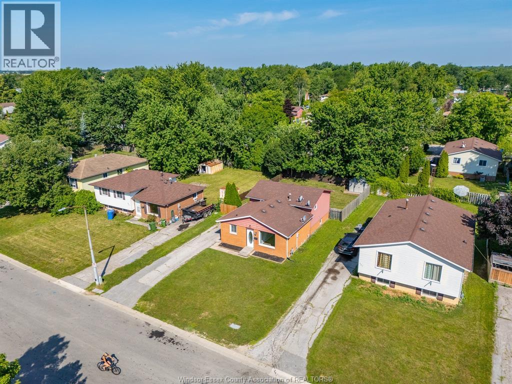 267 Brien Avenue West, Essex, Ontario  N8M 2Z4 - Photo 2 - 26019282