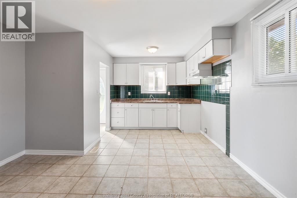 267 Brien Avenue West, Essex, Ontario  N8M 2Z4 - Photo 5 - 26019282