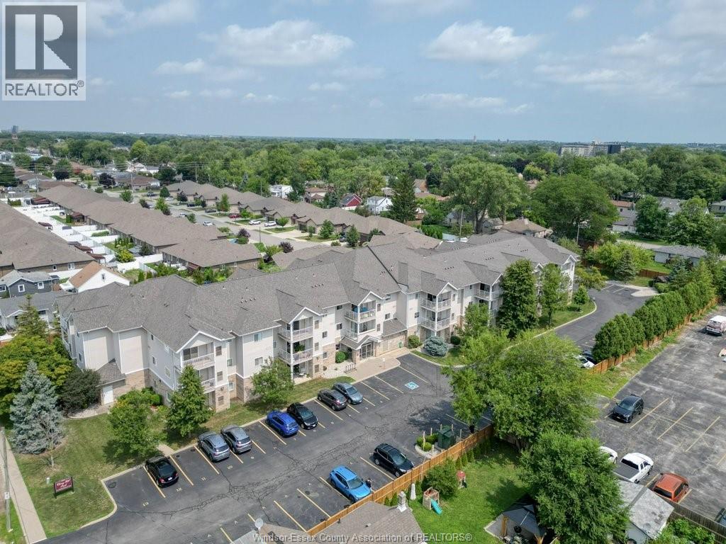2592 Pillette Unit# 206, Windsor, Ontario  N8T 3R5 - Photo 2 - 26019469