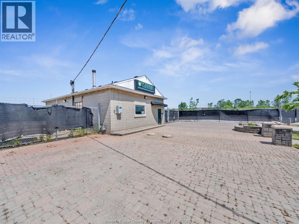 5145 Dumouchelle Street, Tecumseh, Ontario  N9A 6J3 - Photo 30 - 26019476