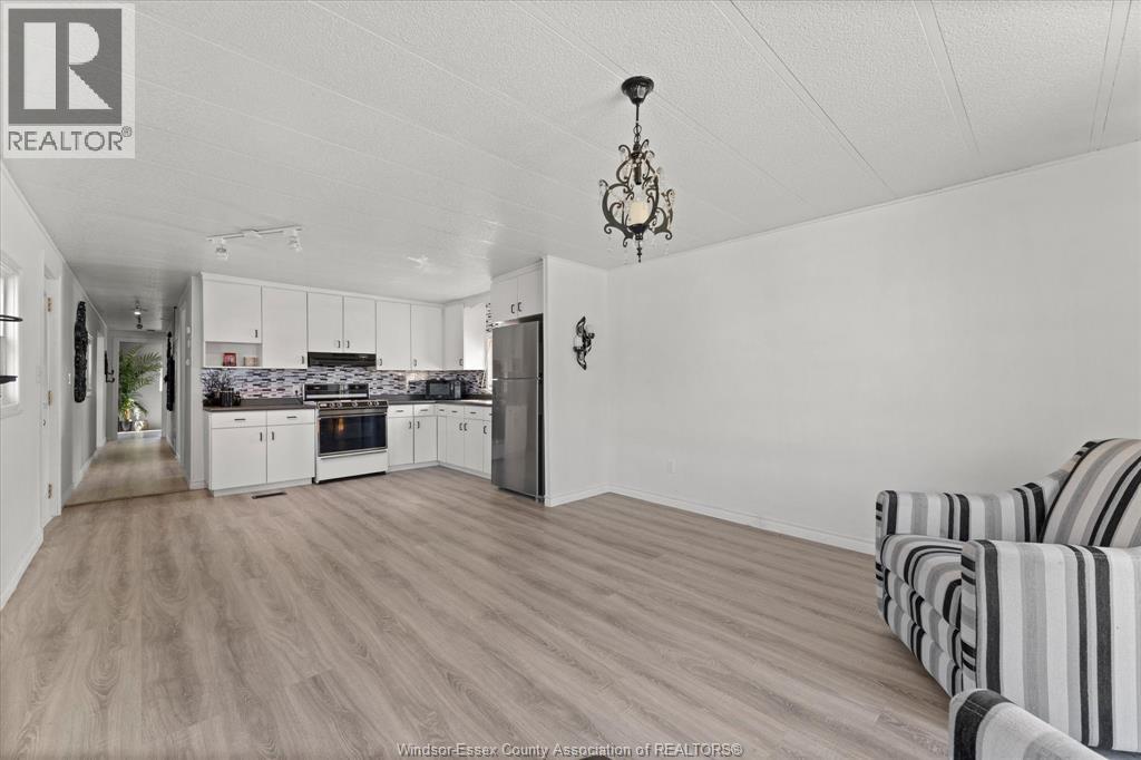 9 Parkside, Mcgregor, Ontario  N0R 1J0 - Photo 14 - 26019446