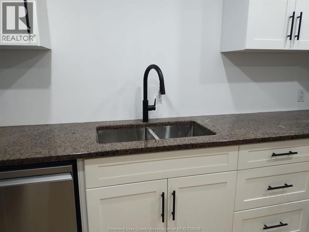 631 Holburn Street Unit# Lower, Windsor, Ontario  N9E 0B3 - Photo 4 - 26019468